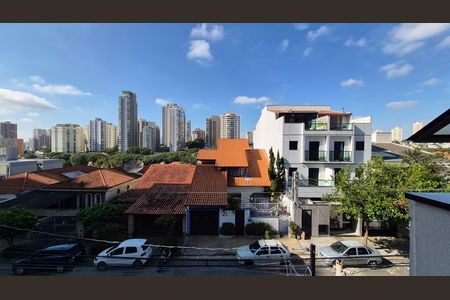 Casa à venda com 176m², 2 quartos e 4 vagas Casa à venda com 176m², 2 quartos e 4 vagasVista