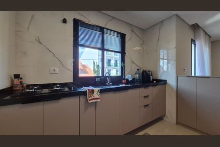 Casa à venda com 176m², 2 quartos e 4 vagas Casa à venda com 176m², 2 quartos e 4 vagasCozinha