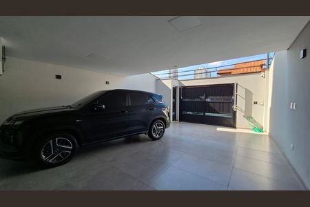Garagem de casa à venda com 2 quartos, 176m² em Campestre, Santo André