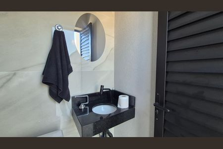Casa à venda com 176m², 2 quartos e 4 vagas Casa à venda com 176m², 2 quartos e 4 vagasLavabo