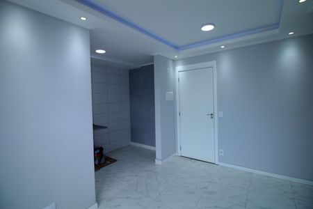 Sala de apartamento para alugar com 2 quartos, 44m² em Vila da Penha, Rio de Janeiro