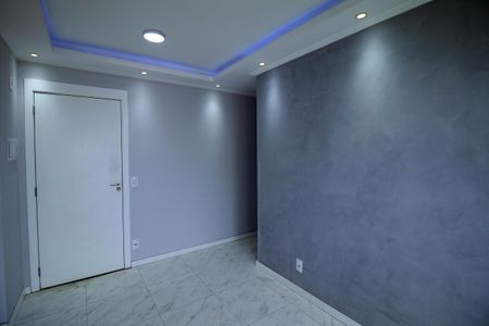 Sala de apartamento para alugar com 2 quartos, 44m² em Vila da Penha, Rio de Janeiro