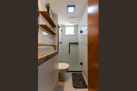 Apartamento à venda com 44m², 2 quartos e 1 vaga Apartamento à venda com 44m², 2 quartos e 1 vagaBanheiro