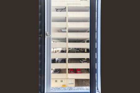 Apartamento à venda com 44m², 2 quartos e 1 vaga Apartamento à venda com 44m², 2 quartos e 1 vagaQuarto 2 - Janela