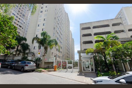 Apartamento à venda com 44m², 2 quartos e 1 vaga Apartamento à venda com 44m², 2 quartos e 1 vagaFachada