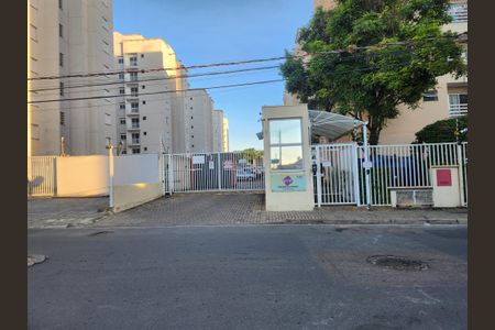 Apartamento para alugar com 75m², 2 quartos e 1 vagaFachada e portaria