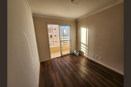 Apartamento para alugar com 75m², 2 quartos e 1 vagaSala