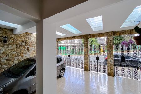 Garagem de casa à venda com 3 quartos, 332m² em Vila Regente Feijó, São Paulo