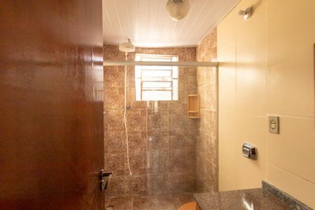 Casa para alugar com 140m², 4 quartos e 4 vagasBanheiro da Suite