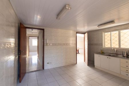 Casa para alugar com 140m², 4 quartos e 4 vagasCozinha