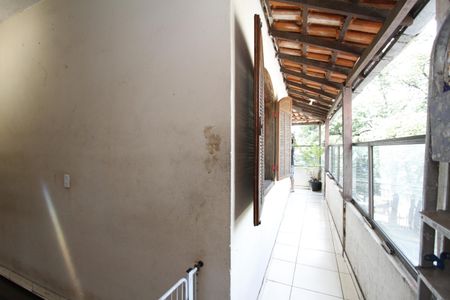 Casa à venda com 280m², 4 quartos e 3 vagasVaranda