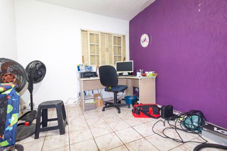 Casa à venda com 300m², 6 quartos e 2 vagasQuarto 2