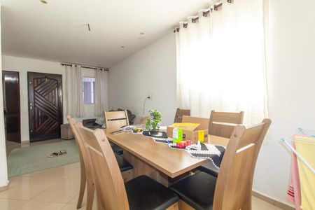 Sala de casa à venda com 6 quartos, 300m² em Jardim Cotinha, São Paulo