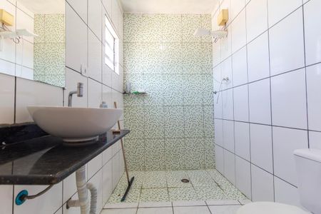 Casa à venda com 300m², 6 quartos e 2 vagasBanheiro 2