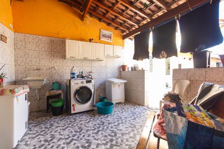 Casa à venda com 300m², 6 quartos e 2 vagasQuintal