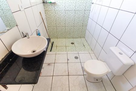 Casa à venda com 300m², 6 quartos e 2 vagasBanheiro 2