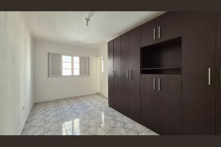 Casa para alugar com 127m², 3 quartos e 2 vagasQuarto 2