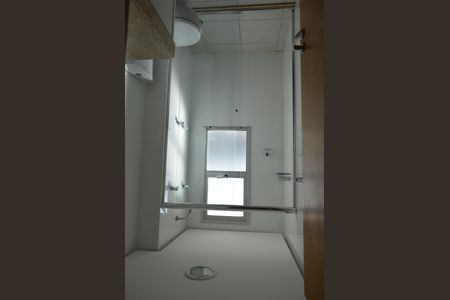 Apartamento para alugar com 214m², 3 quartos e 3 vagasBanheiro da Suíte 1