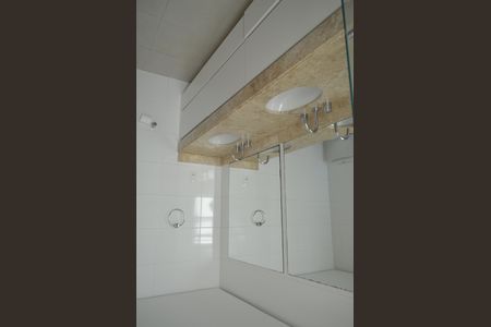 Apartamento para alugar com 214m², 3 quartos e 3 vagasBanheiro da Suíte 3