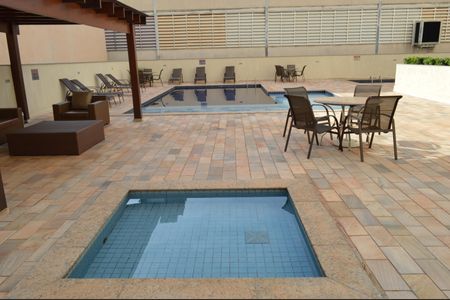 Apartamento para alugar com 214m², 3 quartos e 3 vagasÁrea comum - Piscina