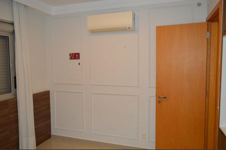 Apartamento para alugar com 214m², 3 quartos e 3 vagasSuíte 2