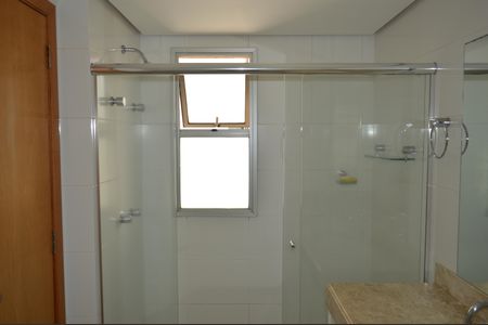 Apartamento para alugar com 214m², 3 quartos e 3 vagasBanheiro da Suíte 3
