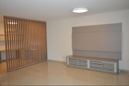 Apartamento para alugar com 214m², 3 quartos e 3 vagasSala
