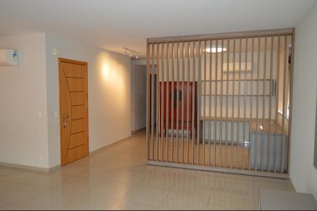 Apartamento para alugar com 214m², 3 quartos e 3 vagasSala