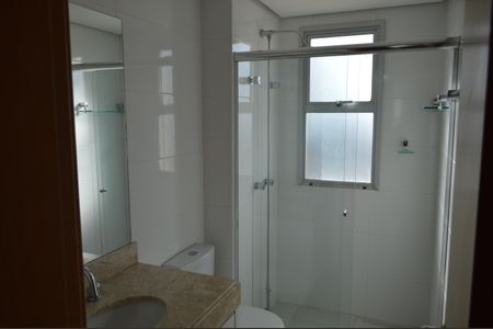 Apartamento para alugar com 214m², 3 quartos e 3 vagasBanheiro da Suíte 2