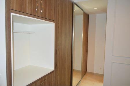 Apartamento para alugar com 214m², 3 quartos e 3 vagasSuíte 2