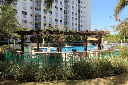 Apartamento para alugar com 52m², 2 quartos e 1 vagaÁrea comum - Piscina
