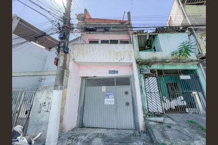 Casa à venda com 70m², 1 quarto e 1 vagaFachada