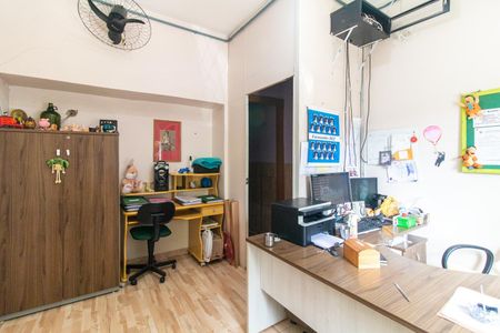 Casa para alugar com 1900m², 7 quartos e 4 vagasQuarto 1