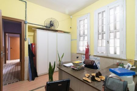 Casa para alugar com 1900m², 7 quartos e 4 vagasQuarto 2