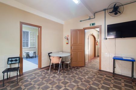 Casa para alugar com 1900m², 7 quartos e 4 vagasSala