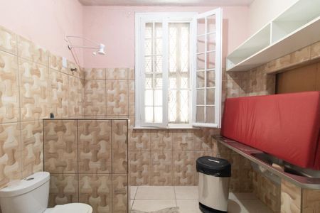 Casa para alugar com 1900m², 7 quartos e 4 vagasBanheiro 1