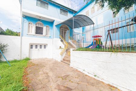 Casa para alugar com 1900m², 7 quartos e 4 vagasFachada