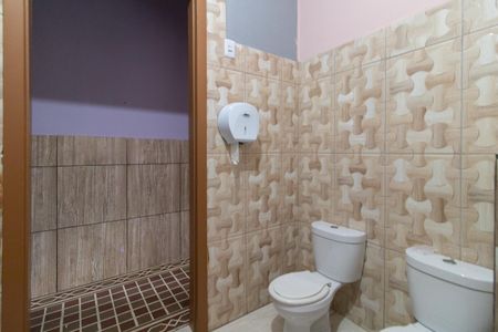 Casa para alugar com 1900m², 7 quartos e 4 vagasBanheiro 1