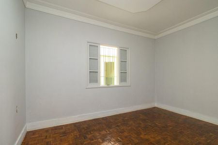 Casa à venda com 240m², 4 quartos e 3 vagas Casa à venda com 240m², 4 quartos e 3 vagasSuíte