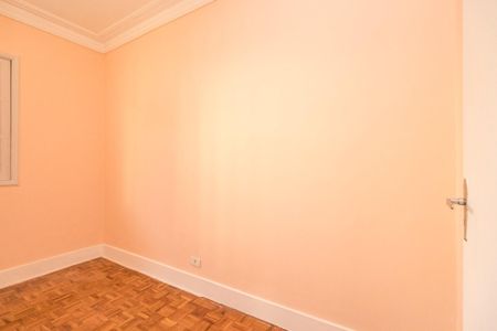 Casa à venda com 240m², 4 quartos e 3 vagas Casa à venda com 240m², 4 quartos e 3 vagasQuarto 2