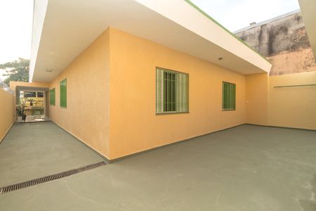 Casa à venda com 240m², 4 quartos e 3 vagas Casa à venda com 240m², 4 quartos e 3 vagasQuintal