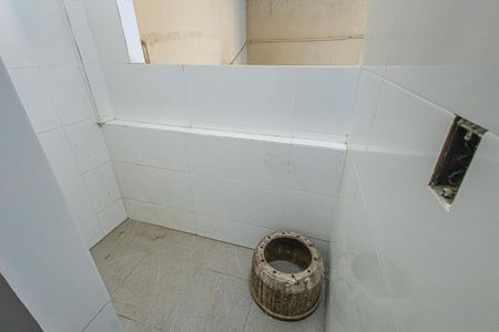 area de serviço de casa para alugar com 1 quarto, 60m² em Santa Terezinha, Belo Horizonte