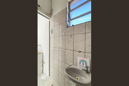 Banheiro  de kitnet/studio para alugar com 1 quarto, 24m² em Jardim Belem, São Paulo