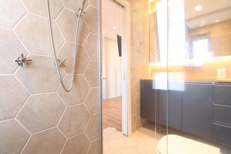 Apartamento à venda com 99m², 2 quartos e 2 vagasBanheiro da Suíte 2