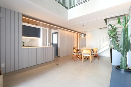 Sala de apartamento à venda com 2 quartos, 99m² em Vila Ipojuca, São Paulo