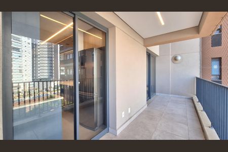 Varanda de apartamento à venda com 2 quartos, 99m² em Vila Ipojuca, São Paulo