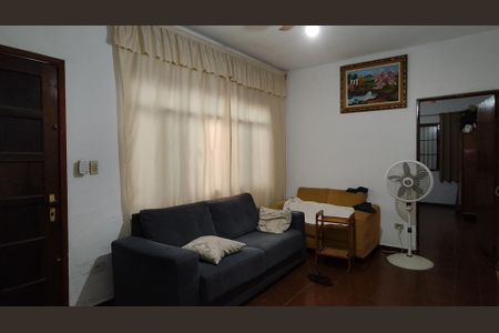 Casa à venda com 2 quartos, 215m² em Jaguará, São Paulo