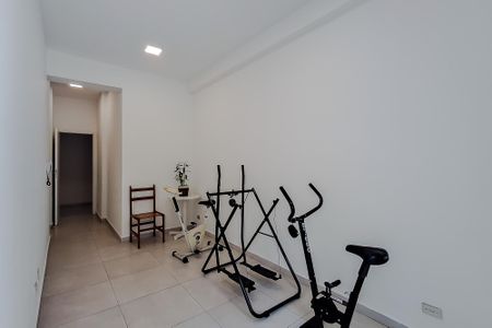 Apartamento à venda com 60m², 2 quartos e sem vagaÁrea comum - Academia