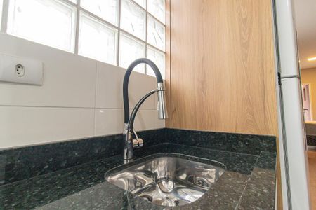 Detalhe da cozinha de kitnet/studio para alugar com 1 quarto, 34m² em Centro, Curitiba
