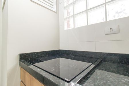 Detalhe da cozinha de kitnet/studio para alugar com 1 quarto, 34m² em Centro, Curitiba